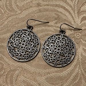 Circular Earrings in Silver